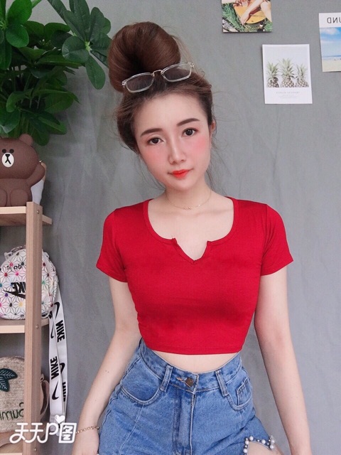 [ Mã WASTAPR giảm 10K đơn 50K] ÁO CROPTOP KHOÉT V | BigBuy360 - bigbuy360.vn