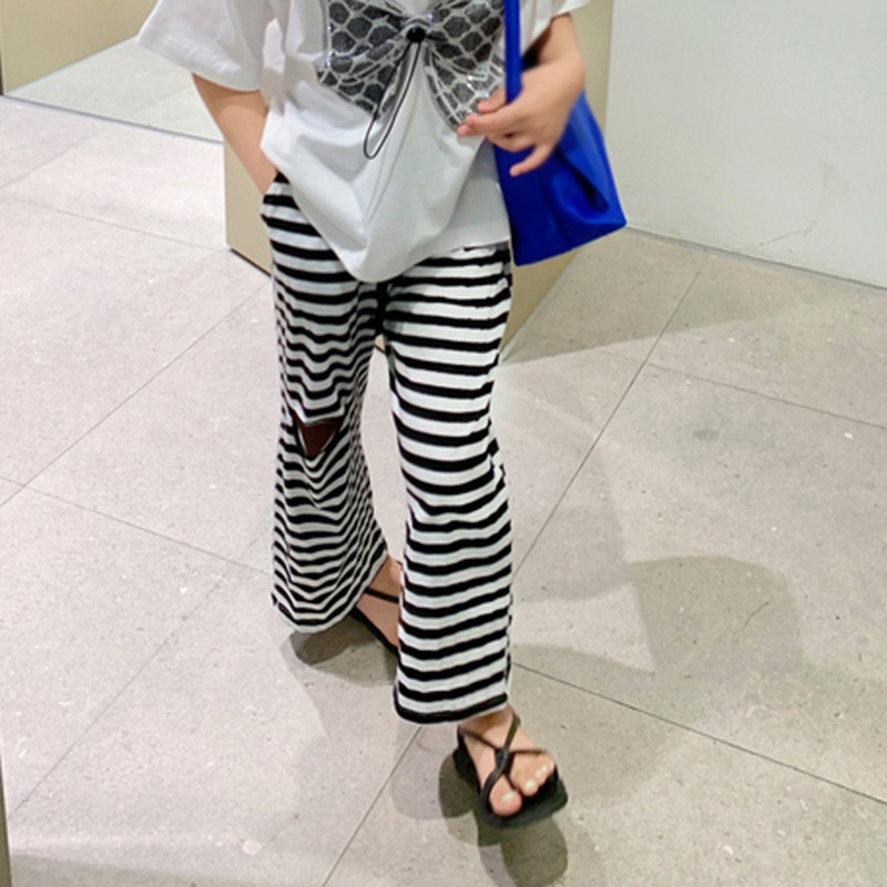 Quần Dài Ống Rộng Mỏng Họa Tiết Kẻ Sọc Phong Cách Mùa Hè Mới Cho Bé Gái Dễ Phối Đồ Ripp