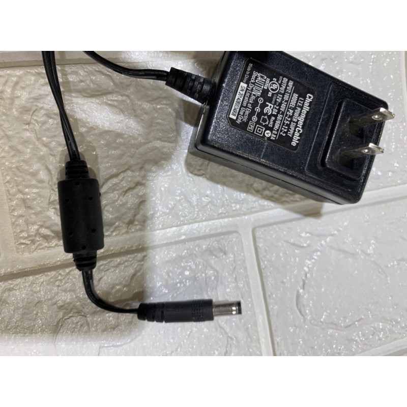 Thanh lý Củ nguồn sạc ô tô điện,nguồn camera,máy chiếu.12v -2A  dài 2m chân 5,5ml hàng sịn