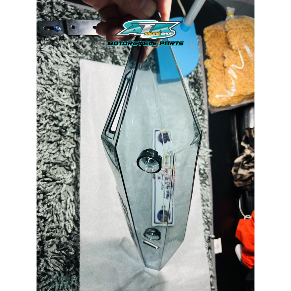 Ốp che pô Vario trong xuốt thương hiệu zhi.pat dành cho các xe đời 2018 đến 2021 nhựa dẽo bền bỉ