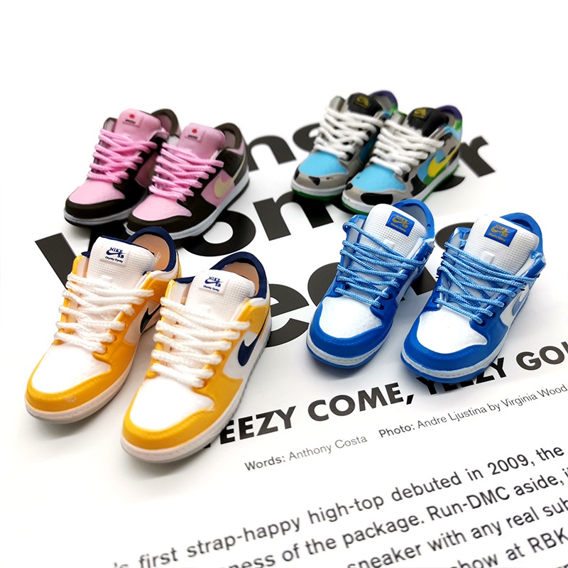 Móc khóa giày Nike SB - Dunk Low