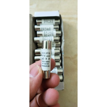 10 Cầu chì sứ 8A 10x38