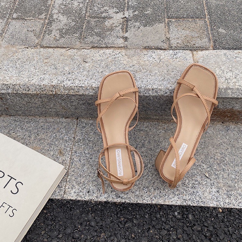 Sandal quai mảnh đế vuông xỏ ngón mã 1515