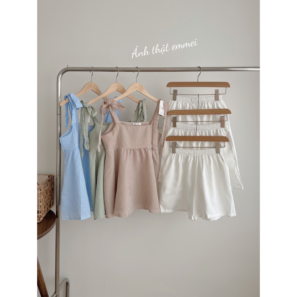 Áo babydoll hai dây thắt nơ kẻ xanh kèm quần sooc trắng V42 thời trang nữ emmei