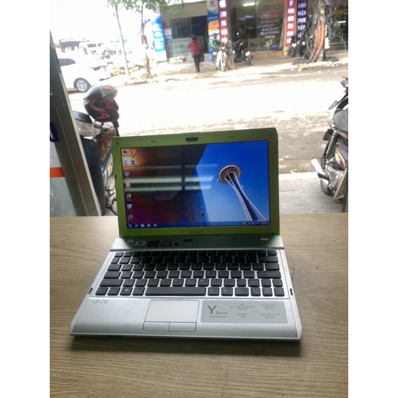 Hot Laptop mini Sony vaio Vpcyb chíp E-450 ram 4gb cạc amd6230m màn 11,6inh tặng fui phụ kiện