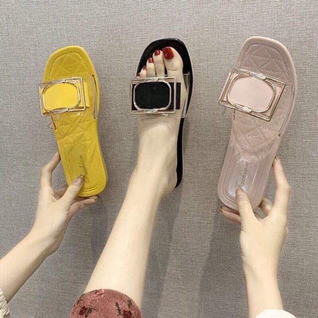 Dép khuy vuông siêu xinh