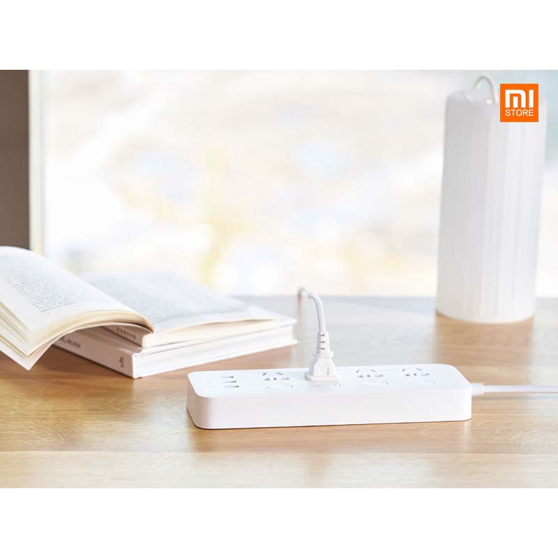 Ổ cắm Xiaomi 4 công tắc, kèm 3 cổng sạc USB sạc nhanh 10,5W công suất lớn 2500W