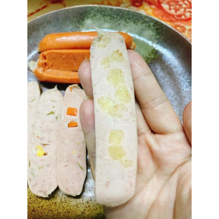 Xúc xích phô mai, túi 500gram siêu ngon.
