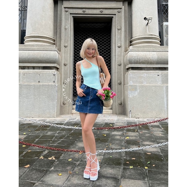 Áo thun nữ hai dây thiết kế lệch vai điểm nhấn hai màu MIEU - JJL19