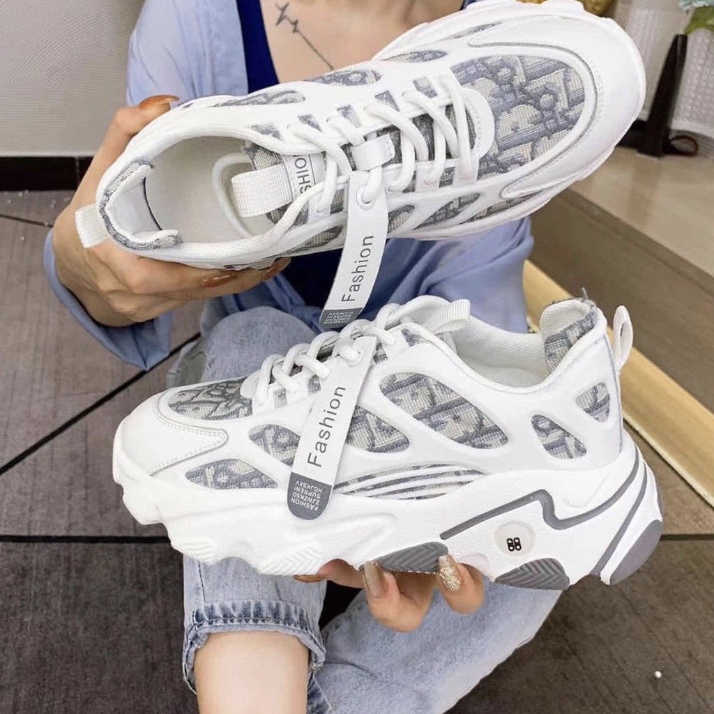 Giày thể thao sneakers nâng đế nữ da pha lưới kiểu mới năng động cực hót