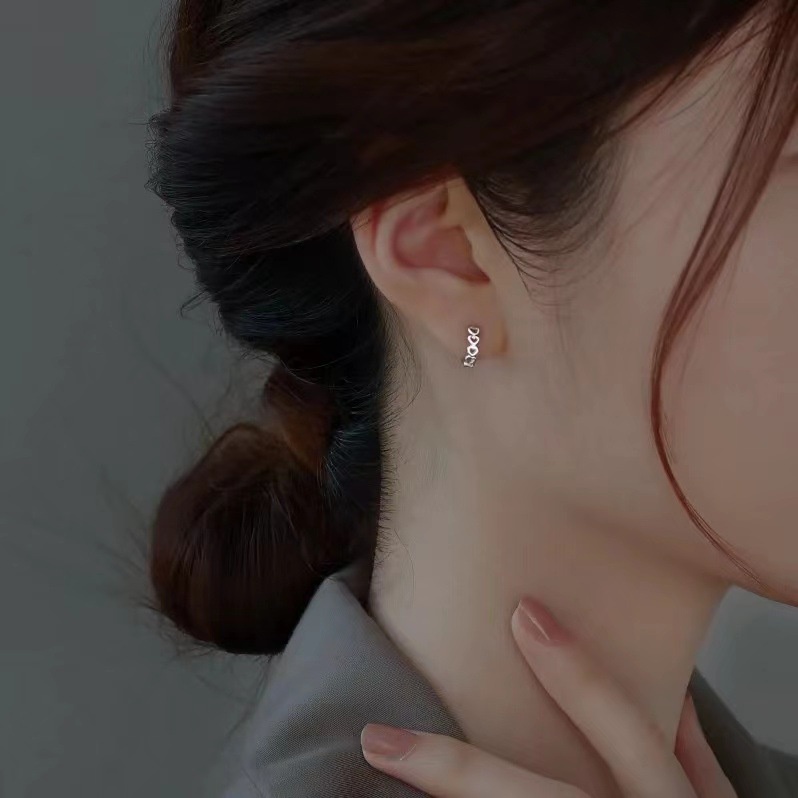 Bông tai tròn trái tim khuyên tai nữ nam ngọt ngào tình yêu