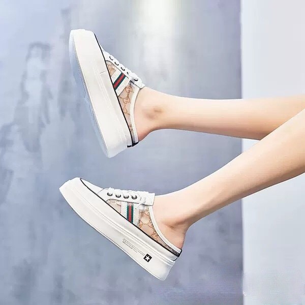 ( siêu hót) Giày sục thể thao lưới siêu nhẹ cho bạn gái