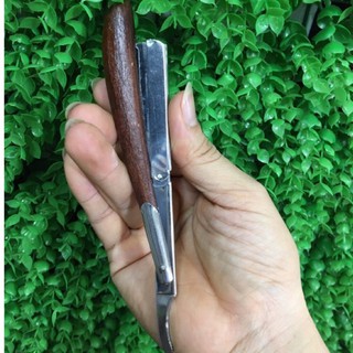 Dao cạo râu cán gỗ