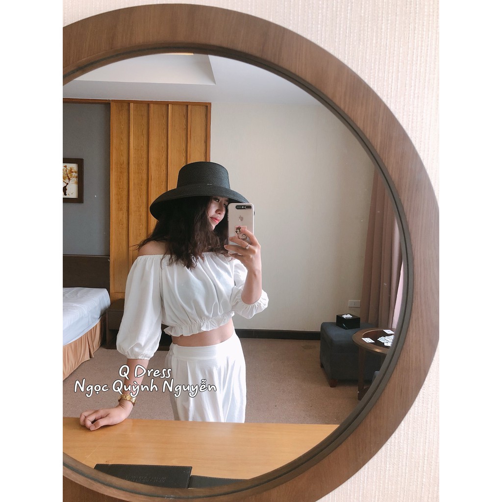 Áo croptop bẹt vai
