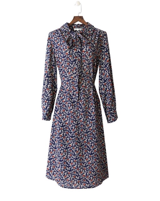 Đầm Mixxo tay dài cổ nơ