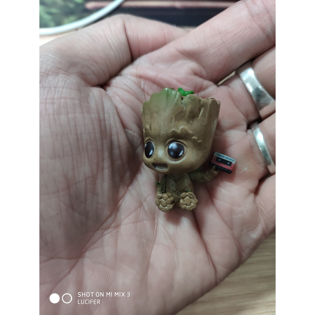 Mô hình, móc khóa Avenger Groot chibi cổ lò xo