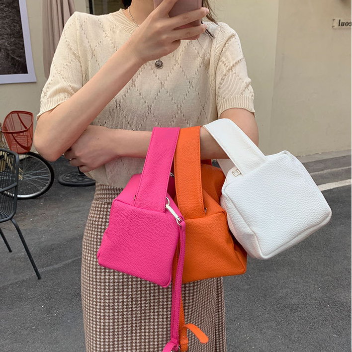 Túi đeo chéo thiết kế đơn giản hợp thời trang cho nữ