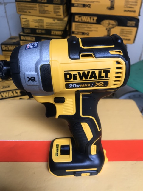 Máy bắn vít DEWALT.DCF887