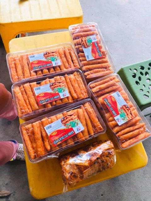 Combo 2 hộp bánh pò quẩy hộp hàng Việt Nam dai ngon