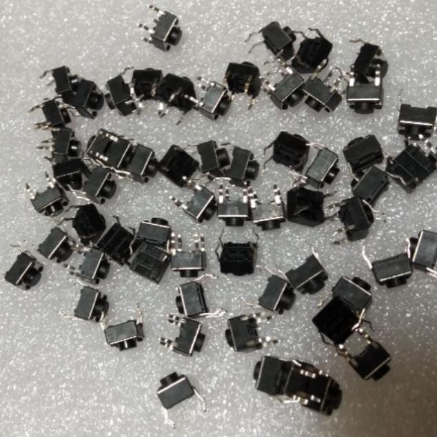 Hot!!! 50 Công tắc chíp 4 chân