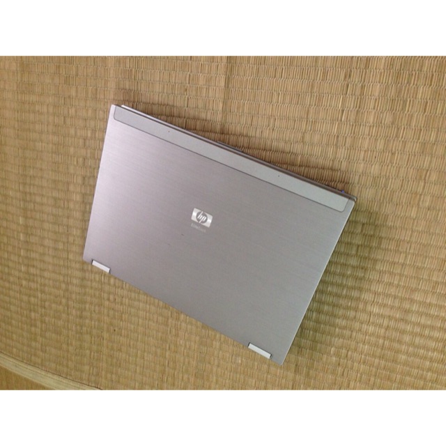 Laptop HP 6930p thời trang văn phòng đẹp sang trọng