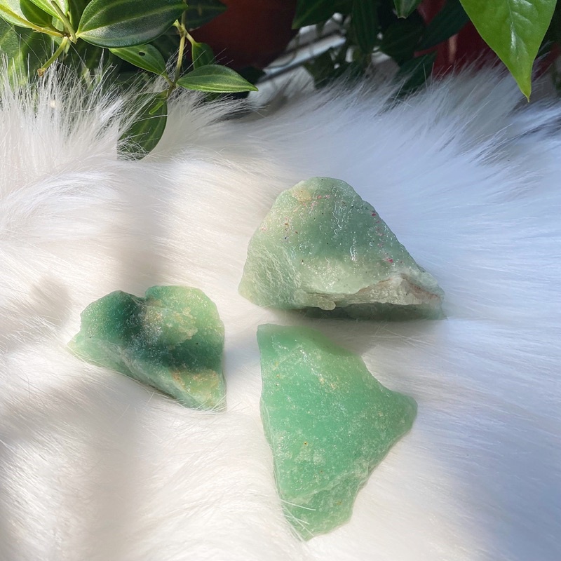 Green Aventurine thô, Thạch anh xanh lá thô thu hút vận may, cân bằng cảm xúc