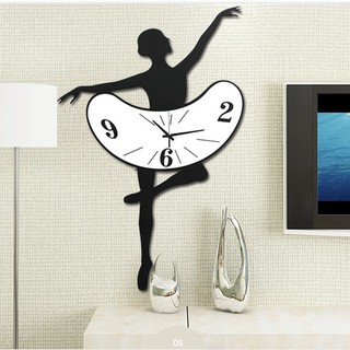 Miếng dán tường hình đồng hồ cô vũ công