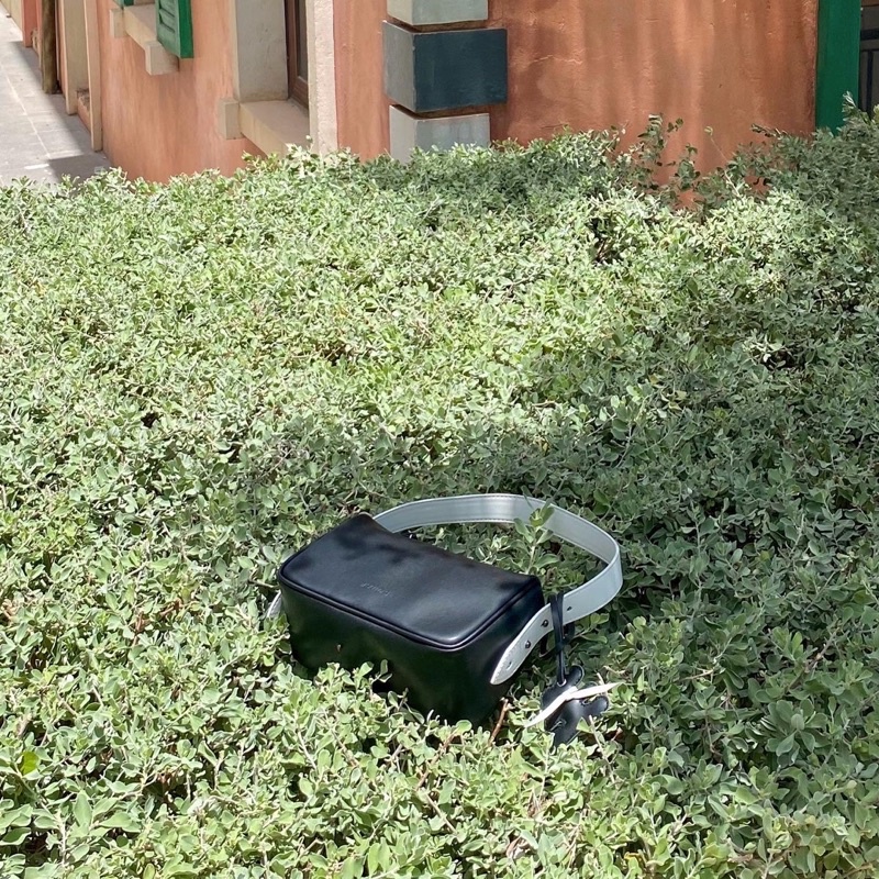 TaskyPoese - Túi đeo chéo charm chú gấu - Bear bag