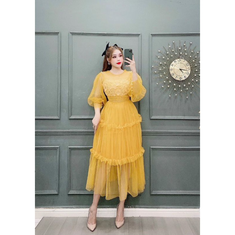 Đầm dư tiêc xoe tần tay phồng đính hoa ngưc