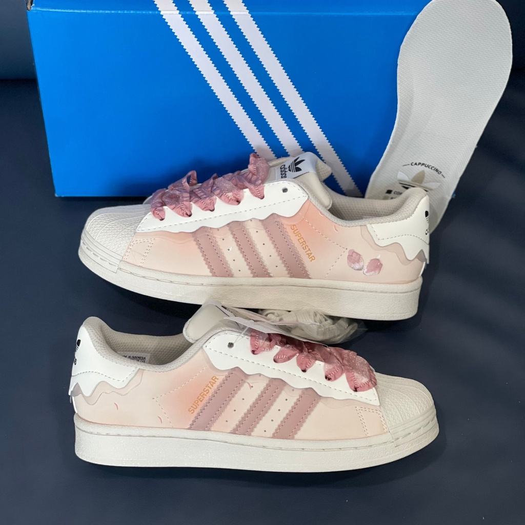 Giày adidas nữ superstar mũi sò, giày thể thao nữ superstar 2 bộ dây màu xanh và hồng hot trend 2022 full phụ kiện.