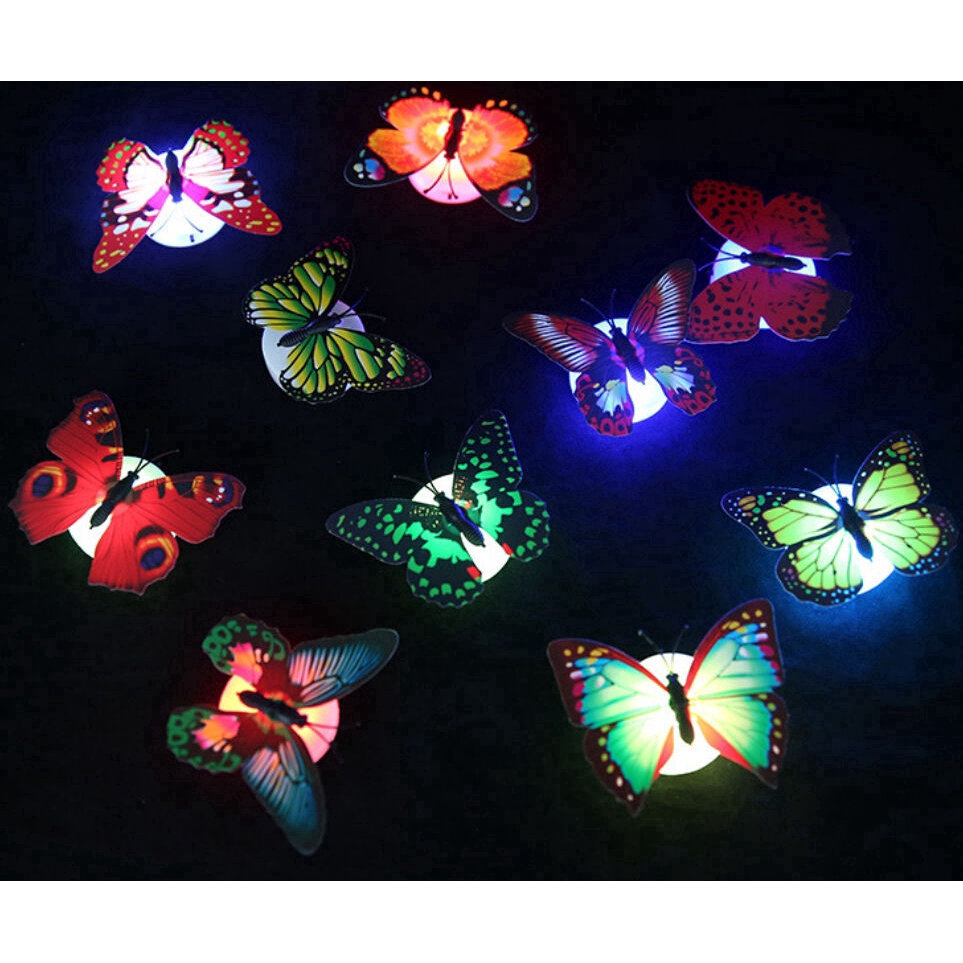 Đèn LED dán tường hình bướm 3D dùng để trang trí phòng