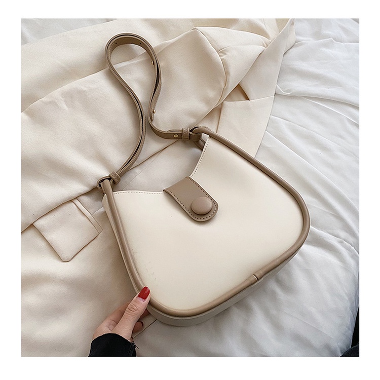 Túi kẹp nách đeo chéo nắp cúc sang chảnh thời trang trẻ trung