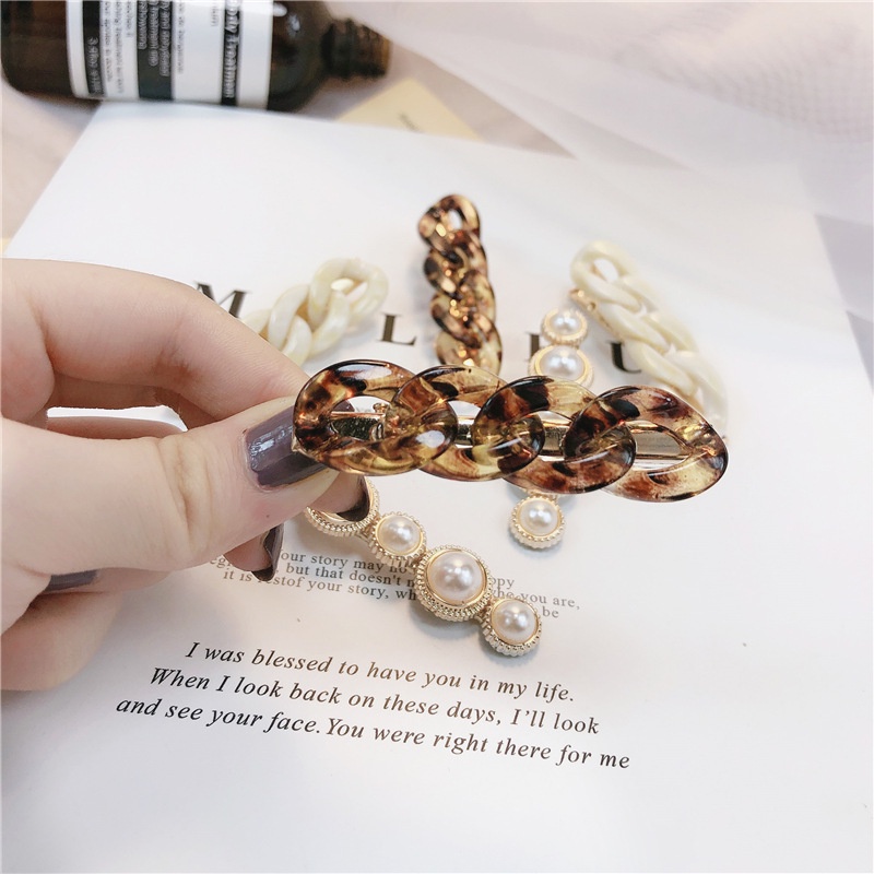 Set 2 Kẹp Tóc Đính Ngọc Trai Đơn Giản Cho Nữ