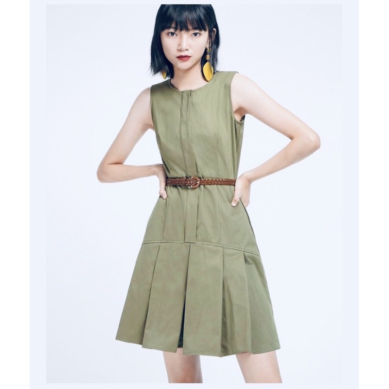 Đầm xuất tommy