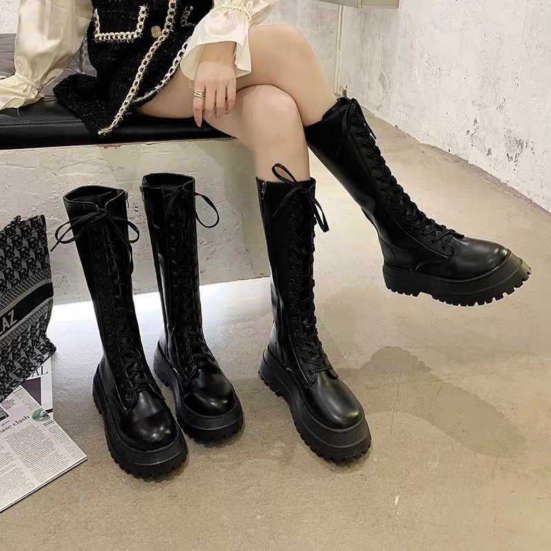 BOOTS ĐÙI BUỘC DÂY ĐẾ BÁNH MÌ