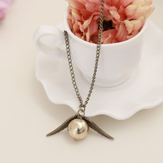 Dây chuyền trái snitch cánh bạc