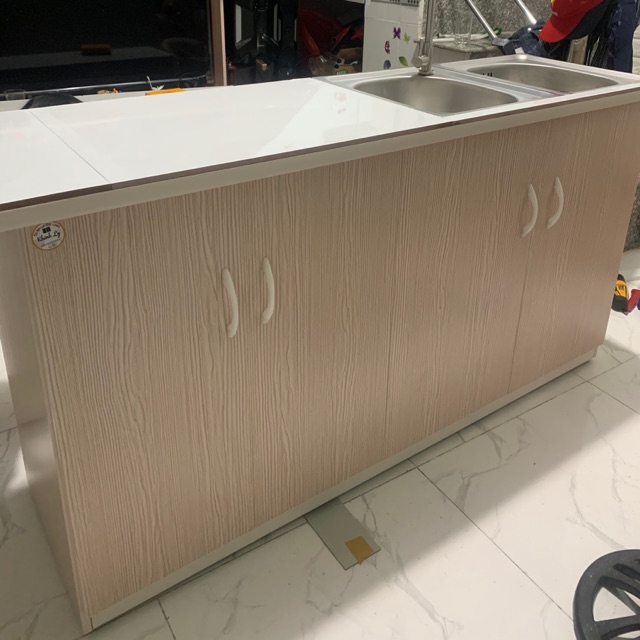 Tủ bếp nhựa đài loan có bồn và dán gạch 145x80(TPHCM) | BigBuy360 - bigbuy360.vn