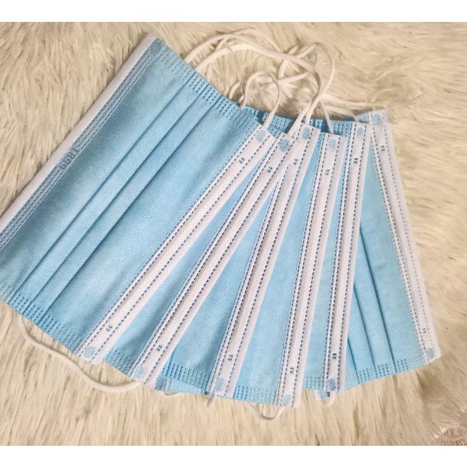 Hộp 50 cái khẩu trang y tế 4 lớp giấy kháng khuẩn | BigBuy360 - bigbuy360.vn