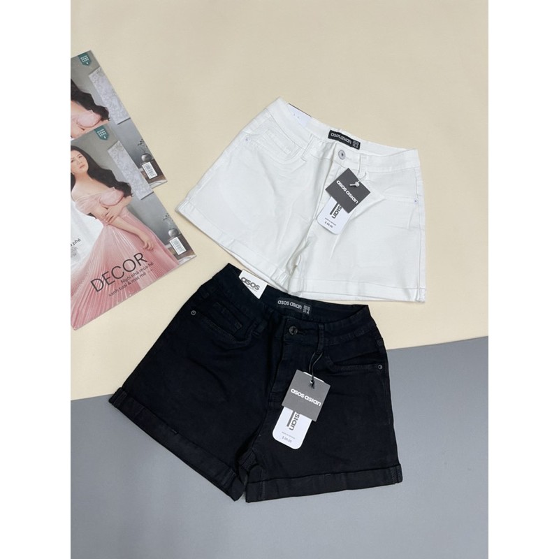 QUẦN SHORT TRẮNG ĐEN