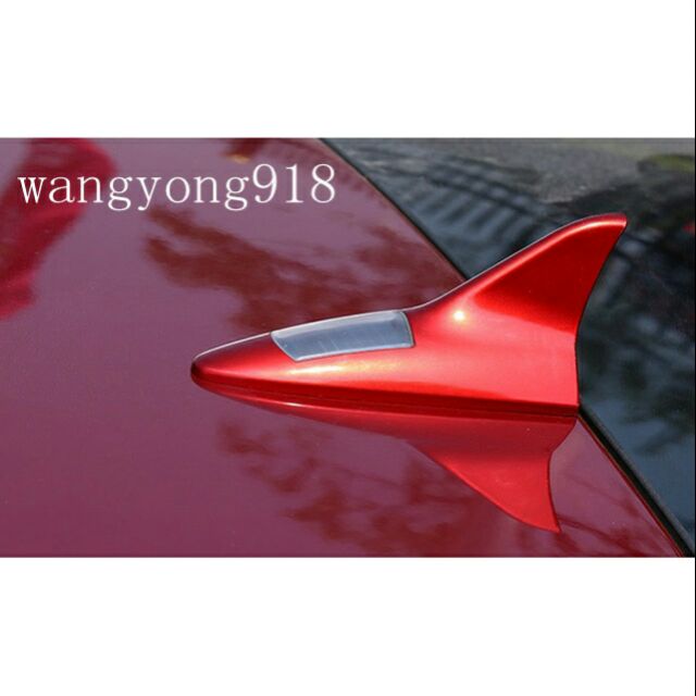 Vây cá mập ăng ten ô tô