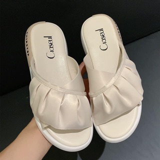 Dép quai ngang nữ