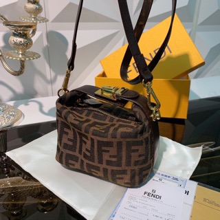 Túi mini Fendi