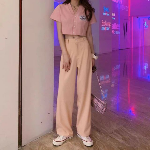 Áo croptop nút tay ngắn  Ulzang  thêu logo cực xinh
