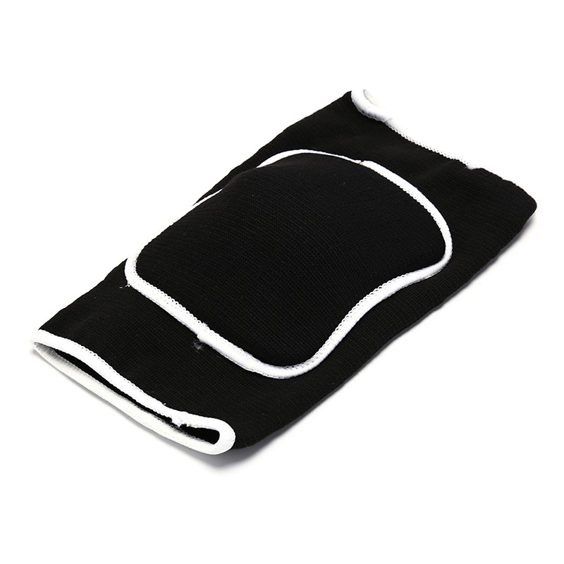 Miếng đệm bảo vệ đầu gối dùng khi chơi bóng rổ