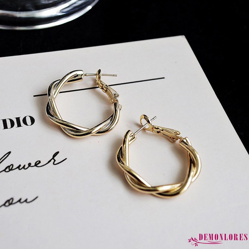 Hoa tai hình tròn màu sắc tinh tế thời trang dành cho nữ