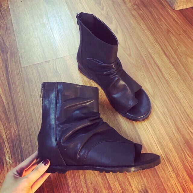 Giầy boot