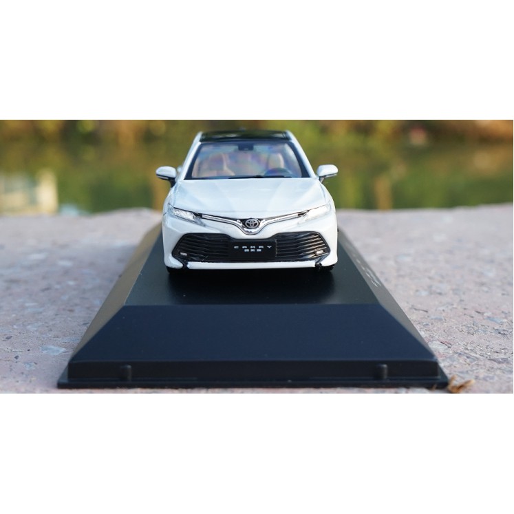 Mô Hình Xe Camry Cao Cấp