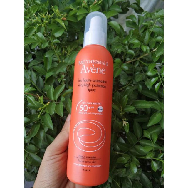 Xịt chống nắng spf50