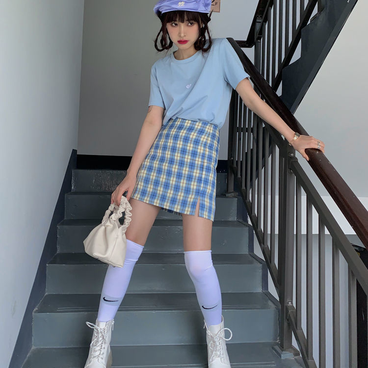 Chân Váy Chữ A Kẻ Sọc Siêu Xinh + Áo Croptop BlueTrẻ Trung Phong Cách Hàn QuốcCho Bạn Gái