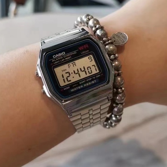 Đồng hồ Casio nam nữ đồng hồ bạc nhỏ dây thép vuông nhỏ đơn giản đồng hồ vuông đồng hồ điện tử A159WA-N1